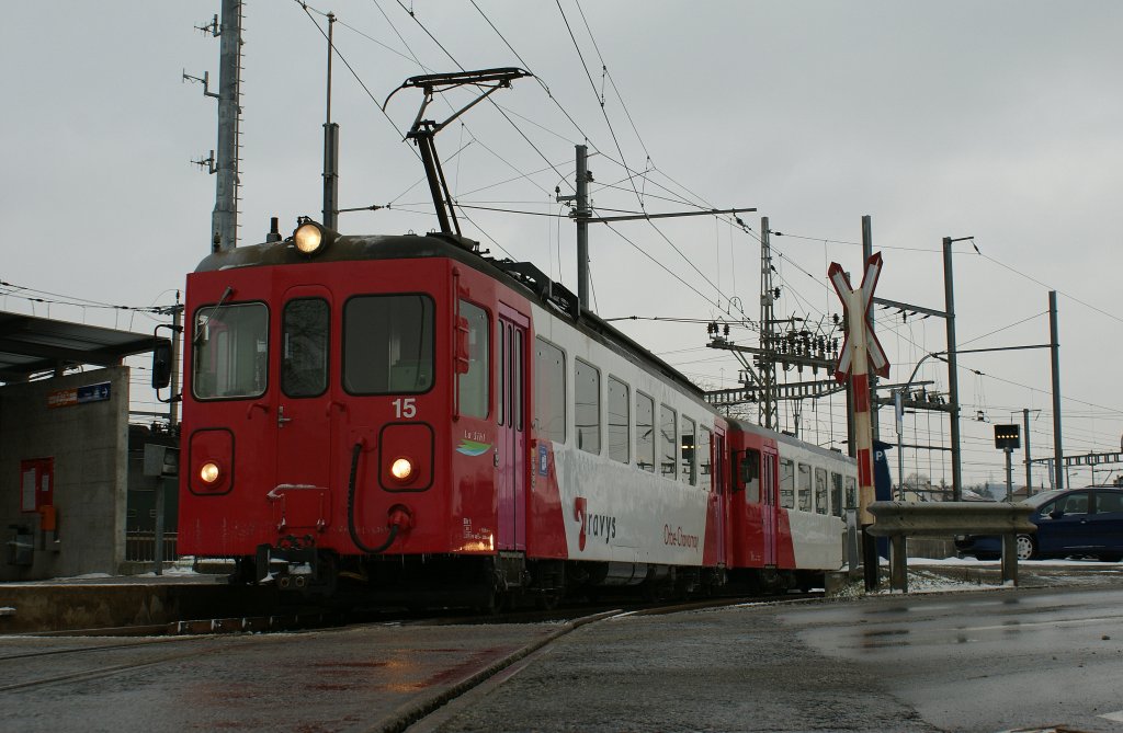 OC Be 4/4 N° 15 (ex SZU) in Chavornay. 
08.01.2010