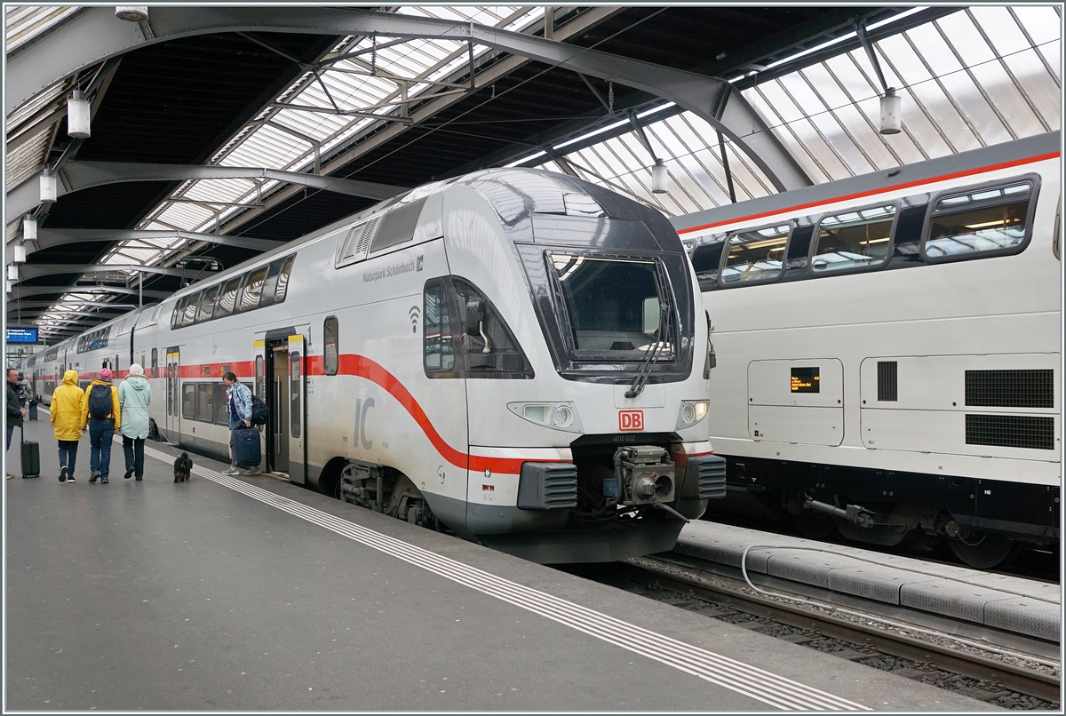 A DB (Fernverkehr AG) 4010 train, operating as IC 485 from Stuttgart Hbf to Zurich, has now reached its destination. After a short turnaround time of 14 minutes, the train will return to Stuttgart.

March 15, 2025