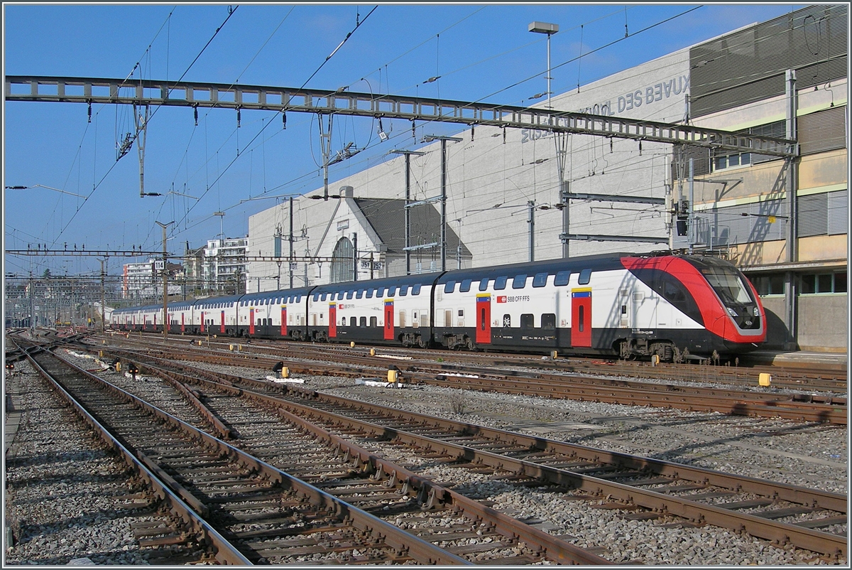 A SBB RABe 502  Twindexx  is traveling as IR 15 from Geneva to Lucerne and reaches Lausanne. 

Feb 4, 2025