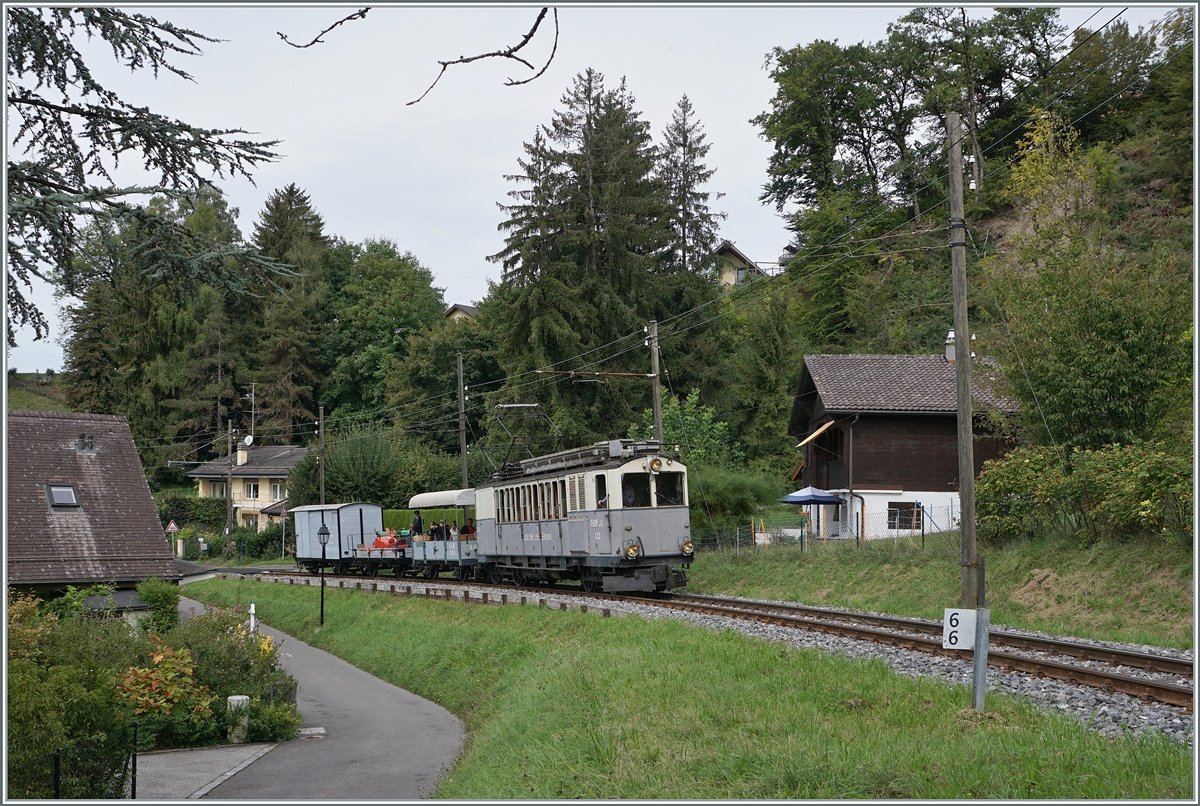 Les chemin de fer disparus - The Vanished Railways (LLB 1915-1967) The Leuk Leukerbad Bahn (LLB) railcar ABFe 2/4 No. 10 of the Blonay Chamby Railway on the way to Chaulin by Blonay. 13.09.2025