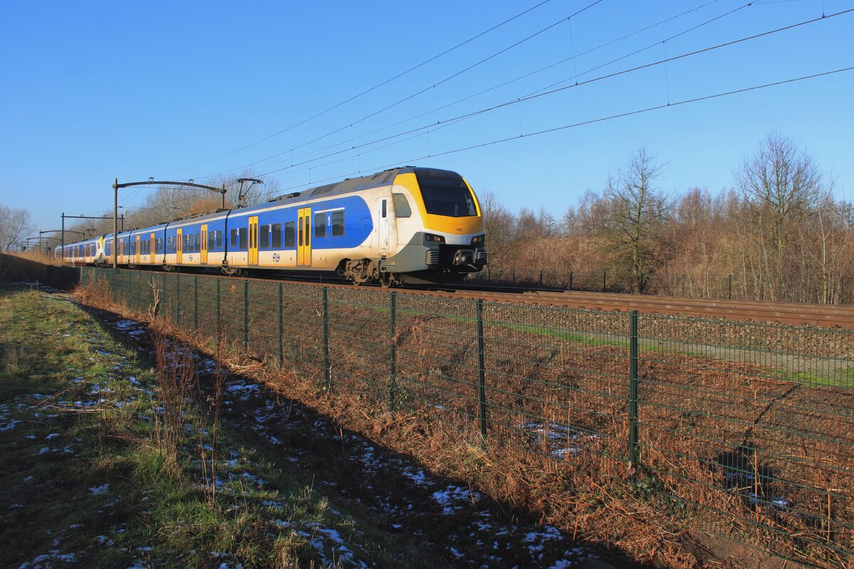 NS 2525 is about to call at Tilburg-Reeshof on 10 January 2025.