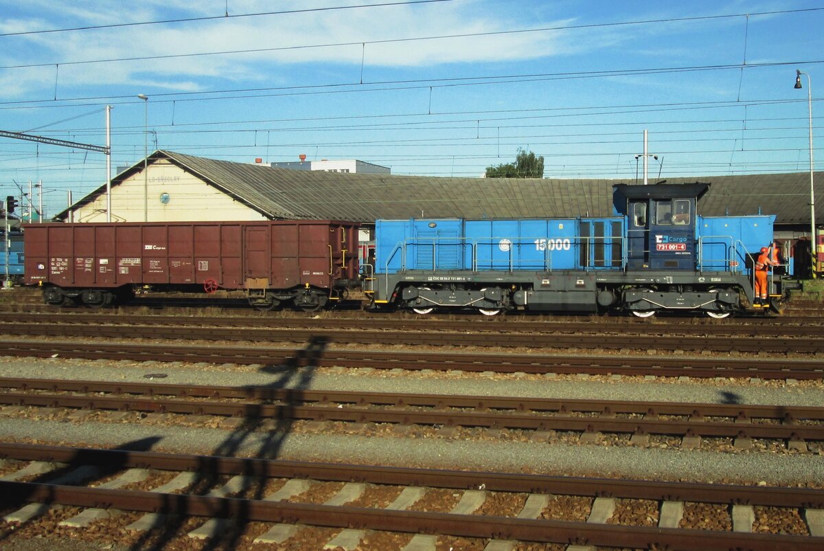 On 2 June 2015 CD Cargo 731 001 (the 15,000 th loco build by CKD and steir former parts) shunts at Breclav. 