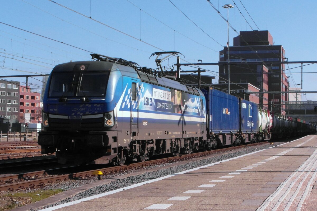 On 2 March 2025 RTB 193 485 'Zugspitze' stands at Amersfoort with the first of twoo PCC container trains from Poland.