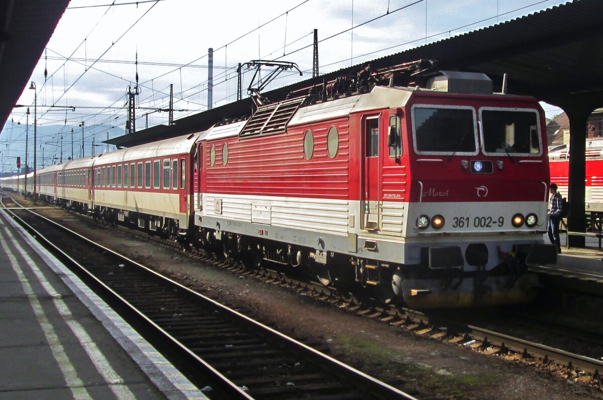 On 30 May 2015 ZSSK 361 002 calls at Zilina. Class 361 is a midlife rebuild of older locos of Classes 162 and 163. Externally, the main difference is that Class 361 have monobloc wheels, where all other Eso/Pershing locos of both CD and ZSSK have spoked wheels.