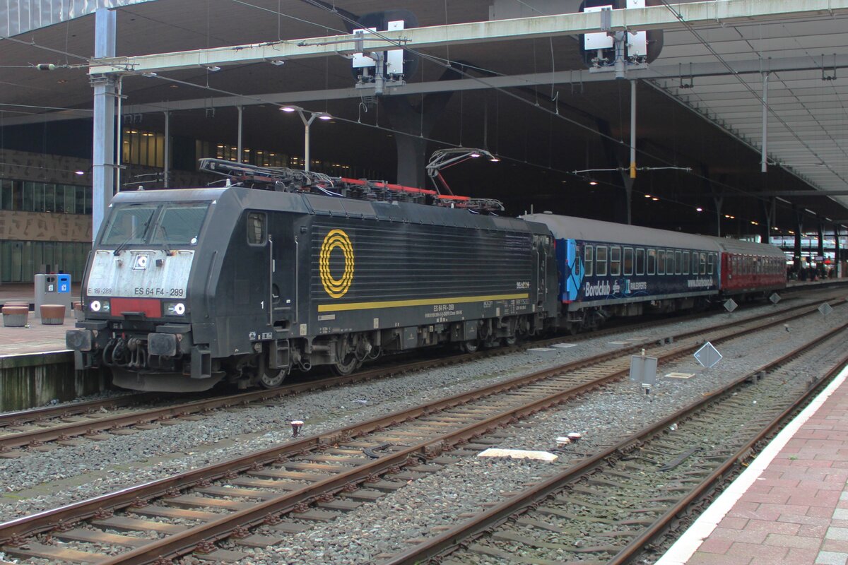 On 4 January 2025 NIAG 189 289 quits Rotterdam Centraal with an extra train to Maasvlakte west -a shunting yard and the firt occasion, such a non-travellers' target is announced by the station's  electric paxssenger train announcment systems.