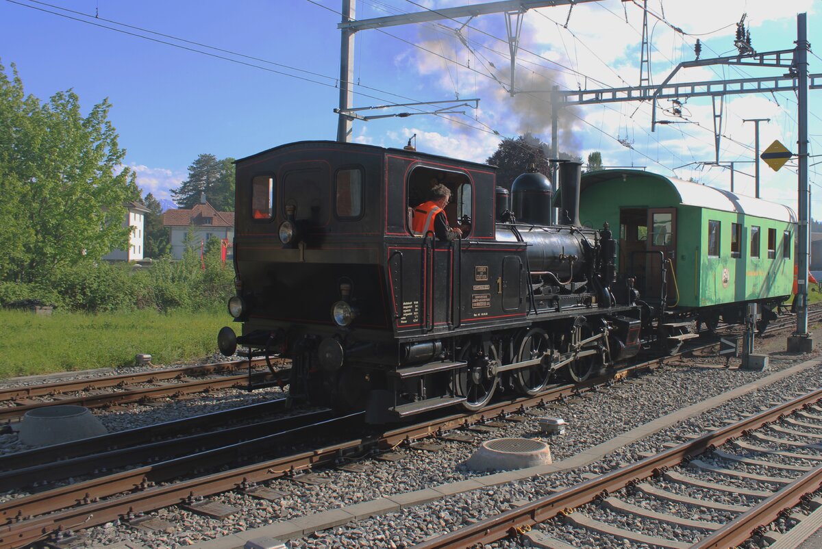 Steam locomotive Lok-1 LISE of the Dampfbahn Bern shunts one wagon at the depot of Konolfingen on 18 May 2025 with the end of hte big train bonanza  150 Years Emmental  sadly approaching.