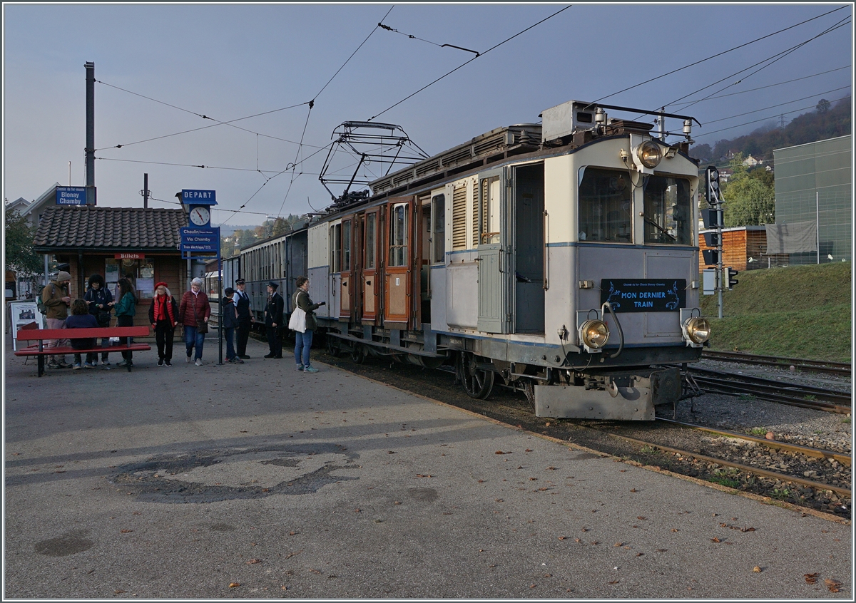 The BCFeh 4/4 of the Blonay-Chamby Railway, registered as LLB ABFe 2/4 No. 10, waits in Blonay for departure to Chaulin.

October 26, 2024