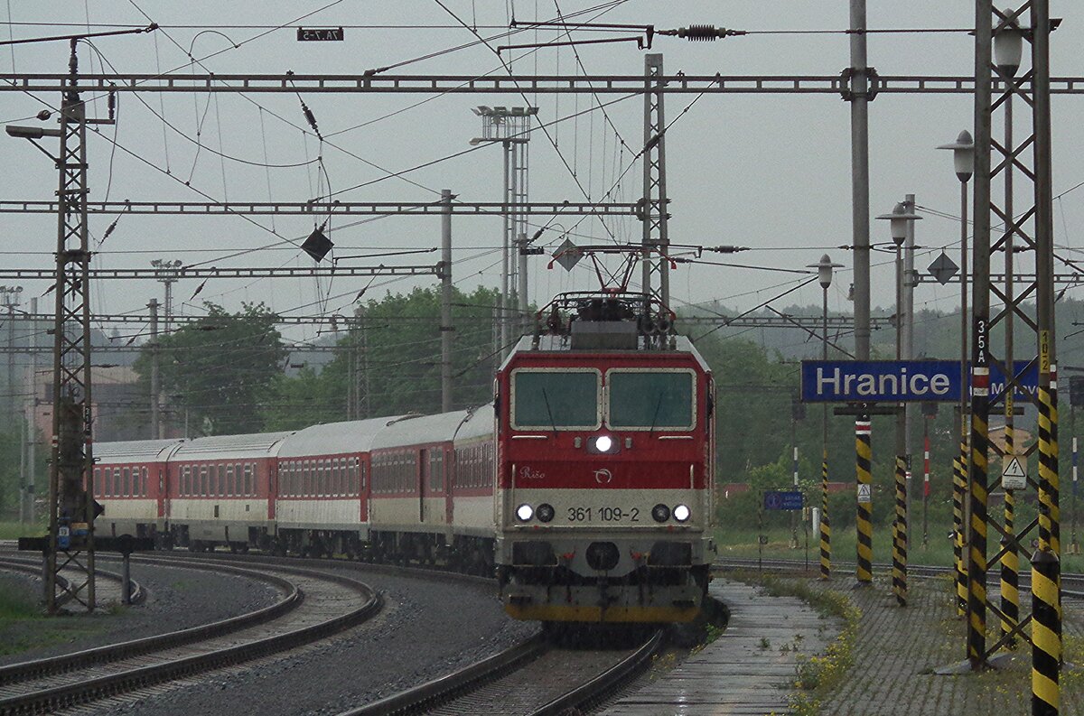 ZSSK 361 109 gets soaked wet whilst entering Hranice nad Morave with a fast train from Zilina on 15 May 2018.