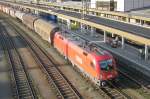 BB 1116 037 passes under the bridge at Kufstein on 25 May 2012.