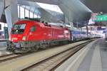 NightJet with 1116 171 stands on 19 September 2017 in Wien Hbf.