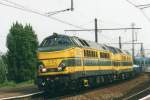 On 15 May 2002 NMBS 5162 passed through Antwerpen Dam.

