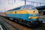 Some NMBS/SNCB CLass 55 locos were equipped with electric coach heating and received a blue with yellow paint to make them recognisable as such. One of these, 5529, stands at |Liége-Guillemins in front of an IR to Luxembourg on 3 August 1997.