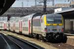 NMBS 1917 pushes an IC to Oostende out of Bruxelles-Midi on 10 June 2015.