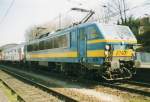 On 23 July 1998, NMBS 2740 stands ready at Aachen Hbf.