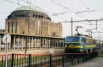 On 10 September 1999 NMBS 2707 passes the Onze Lieve Vrouwe church adjacent to Maastricht Centraal.