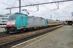 CoBRa 2813 calls at Antwerpen-Berchem on 29 June 2016 hauling a Benelux-IC.