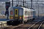 SNCB/NMBS 634 quits Liége-Guillemins on 20 January 2017 with a train to Namur via Huy.