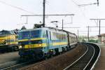 Modified scanned photo of NMBS 2701 with a freight in Antwerpen-Dam on 16 May 2000.