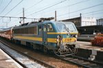 NMBS 2749 calls at Liége-Guillemins on 13 JUly 1999.