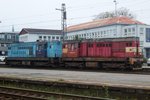 CD 742 272 hauls a sister engine through Ostrava hl.n. on 4 May 2016.