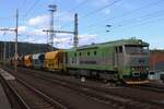 KDS 751 115 hauls a maintenance train through Decin hl.n. on 27 May 2025. KDS 751 115 hauls a maintenance train through Decin hl.n. on 27 May 2025.