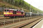 CD 372 013 with automotive train calls at Bad Schandau on 11 April 2014.