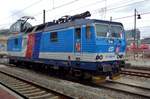 CD 371 001 stands at Dresden Hbf on 8 April 2017.