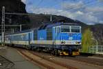 CD 371 003  enters Decin hl.n. on 6 April 2017.