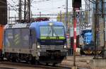 Metyrans 383 425 stands in Praha-Liben on a grey 8 May 2024.