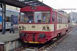 Railbus 810 589 pauses in Praha hl.n. on 2 January 2017.