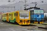 CD 914 116 passes through Decin-Vychod on a rainy 7 Aprl 2017.