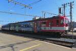 CD 842 026 finds herself back in three time zones: past (red and beige as originally entering service in the 1990s), present (blue and white Najbrt colour scheme) and future (ECTS advertising in black and green) at Brno hl.n. on 19 September 2024.