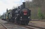 On 11 May 2024, ex-CSD 434 2186 stands at Luzna u Rakovnika with an extra train.