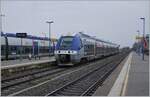 The SNCF X 76794 is arriving at the Molsheim Station.