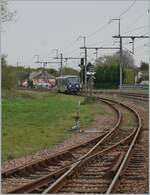 The SNCF narrow-gauge diesel multiple unit X 74503 will be arriving at the Gièvres train station.