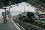 Like every year, the popular steam tour with the “Train Casse” took place this year. In addition to the journey, the culinary part also contributes a lot to the success. The stately train consists of 40 axles. Trailer load reaches the Lausanne train station with the (ex) SNCF 141 R 568. Oct 26, 2024