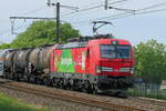 DB Cargo 193 300 Siemens Vectron  Das ist grün  livery with a tank train from the Antwerp port on route to Germany.
