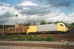 On a sunny 25 May 2004, U2-041 passes through Hamburg-Harburg bound for Hannover.