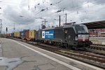 Wiener LocalBahn 193 606 is a bit far away from home when passing through Bremen Hbf on 27 April 2016.