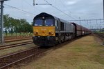 DE 684 hauls a coal train through Lage Zwaluwe on 9 July 2016.