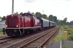 Ex-DB 212 041 enters Neuenmarkt-Wirsberg with an extra train from Kulmbach on 19 May 2018.