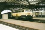 Scanned picture of 215 046 at Kln Hbf on 22 July 1998.