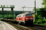 Scanned picture of 218 313 passing through Hamburg-Harburg.