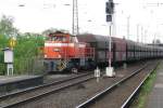 RBH (in need of an own category) 804 passes through Rheinhausen on 2 June 2012.