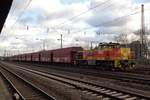 The promised coal train from Bottrop, with 544 at the reins, passes through Oberhausen Osterfeld Süd on 28 December 2017.