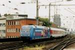 Makrolon is advertised on this scanned picture of 101 060 entering Cologne Hbf on 13 April 2000.