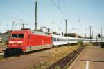 On 22 July 1999 InterRegio to Weimar leaves Mnchengladbach, headed by 101 109.