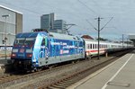  Advertiser 101 042 enters Hannover Hbf on 20 September 2016.