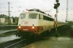 Perfectly miserable were the condotions in which I phptographed TEE-liveried 110 494 at Mnchengladbach on 13 January 1999.