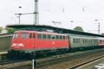 Scanned picture of 110 300, calling at Kln-Deutz on 13 February 2000.